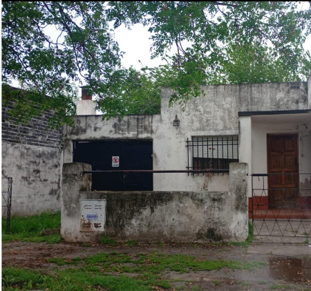 Casa Av. Presidente Perón - Zona 5 Esquinas - Imagen 1